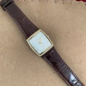 Skagen | Accessories | Vintage Skagen Gold Cushion Watch  display picture 1